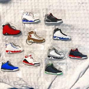5 New Jordan Keychains (random pack of 5)